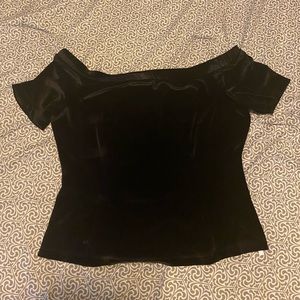 Yoana baraschi black off-the-shoulder velvet top